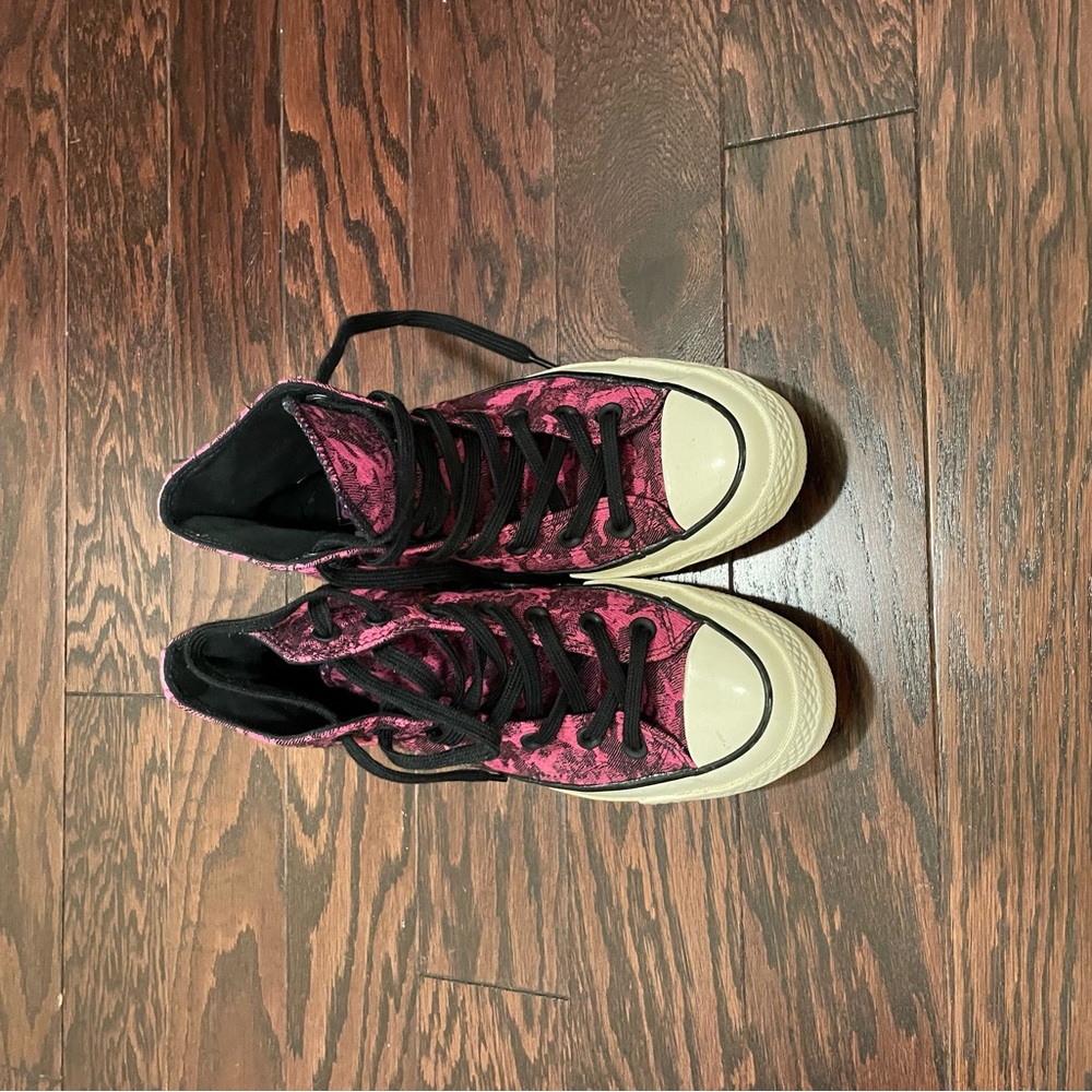 Converse Chuck Taylor Womens Sz 7.5
